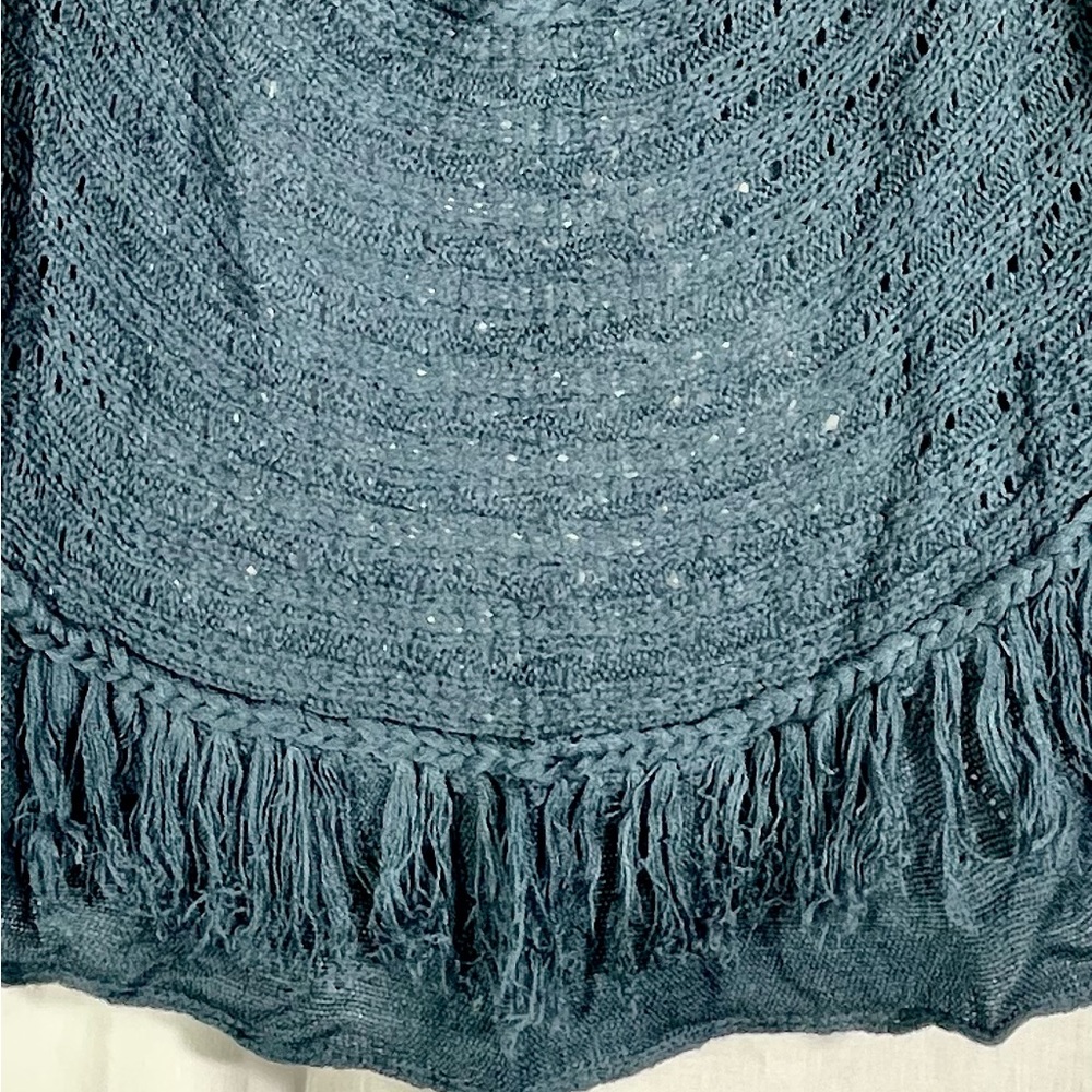 Open Front Fringe Cardigan With Pattern Back - Picture 5 of 8